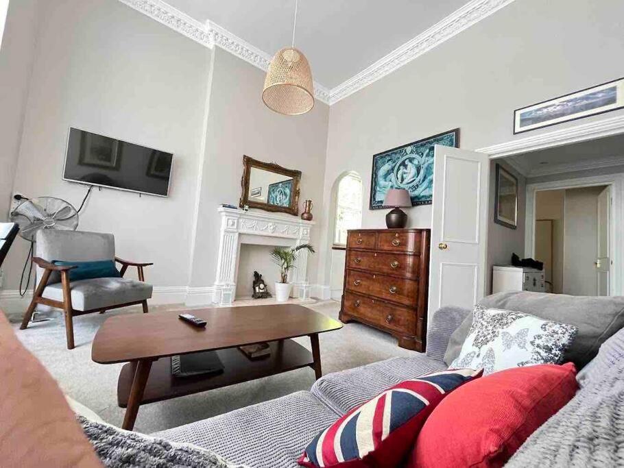 Wonderful Apartment In Earl'S Court London Luaran gambar